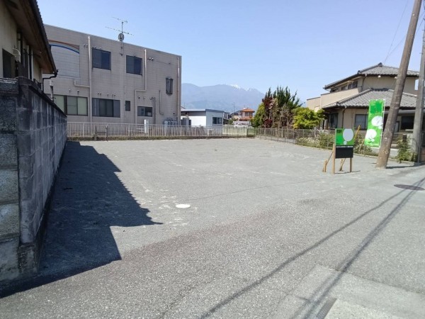 甲斐市富竹新田、土地の画像です