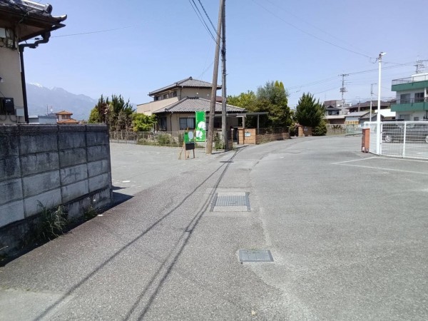 甲斐市富竹新田、土地の画像です