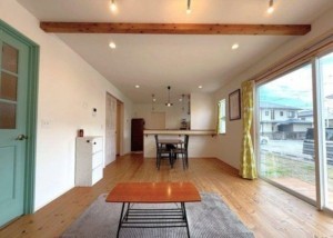 甲府市大里町、中古一戸建ての画像です