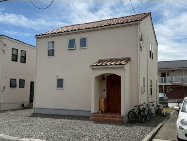 甲府市大里町、中古一戸建ての画像です