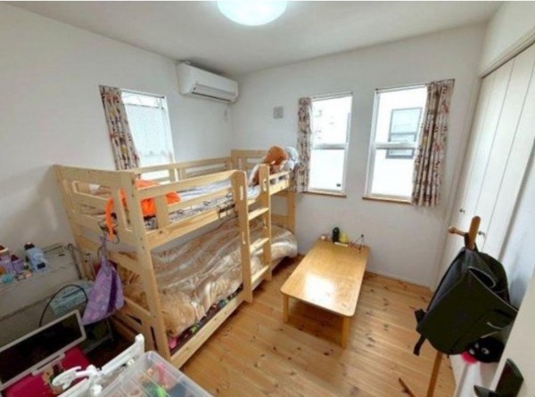 甲府市大里町、中古一戸建ての画像です