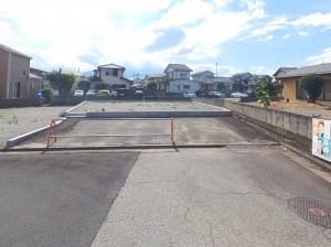 甲府市千塚、土地の画像です