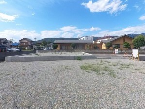 甲府市千塚、土地の画像です