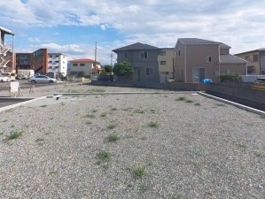 甲府市千塚、土地の画像です