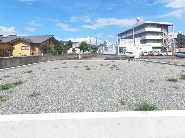 甲府市千塚、土地の画像です