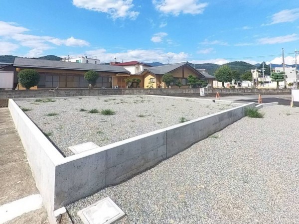 甲府市千塚、土地の画像です