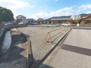 甲府市千塚、土地の画像です