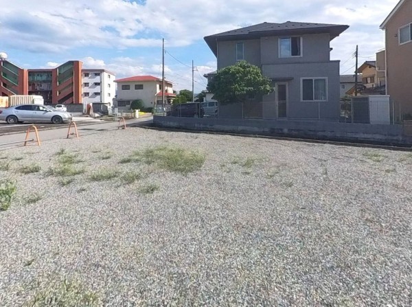 甲府市千塚、土地の画像です