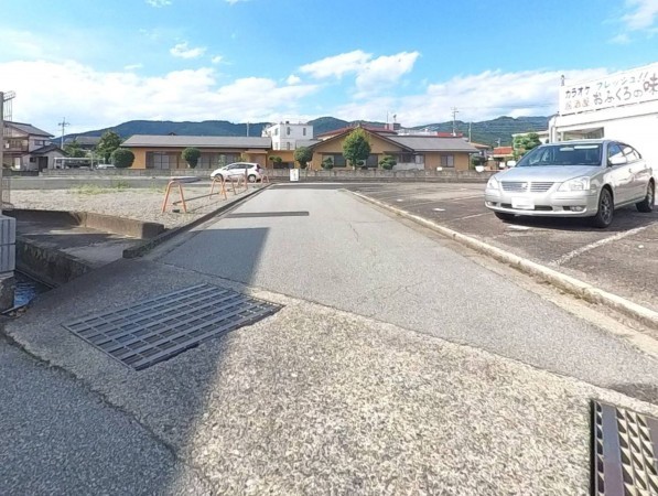 甲府市千塚、土地の画像です