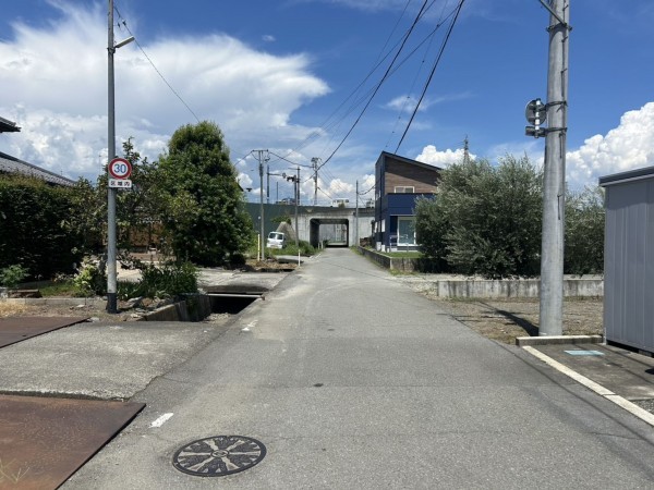 甲府市上曽根町、土地の画像です