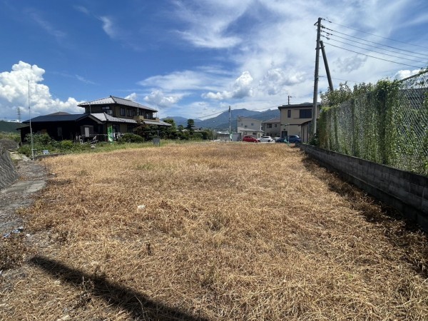 甲府市上曽根町、土地の画像です