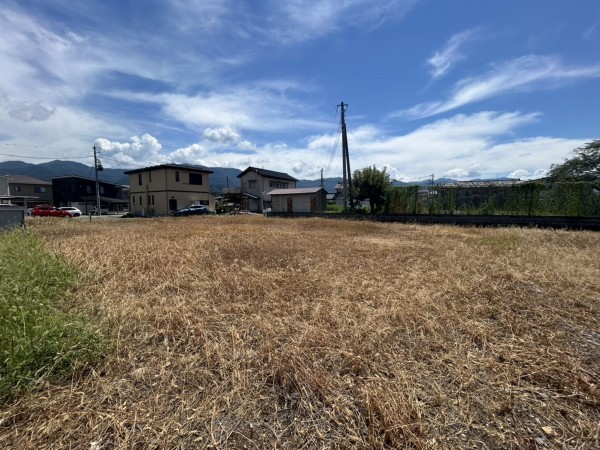 甲府市上曽根町、土地の画像です