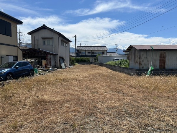 甲府市上曽根町、土地の画像です