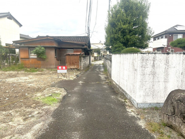 甲斐市万才、土地の画像です