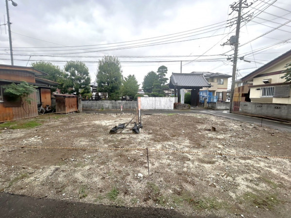 甲斐市万才、土地の画像です