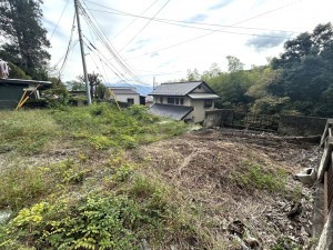 甲府市小松町、土地の画像です