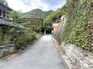 甲府市小松町、土地の画像です