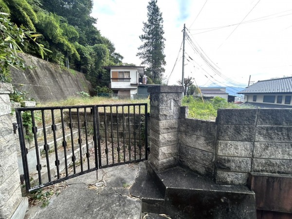 甲府市小松町、土地の画像です