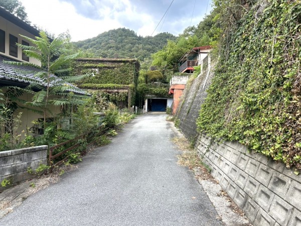 甲府市小松町、土地の画像です