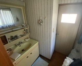 甲府市山宮町、中古一戸建ての画像です