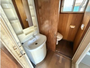 甲府市中小河原町、中古一戸建ての画像です