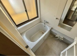 甲府市中小河原町、中古一戸建ての画像です