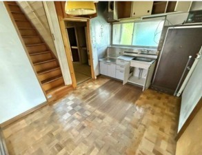 甲府市中小河原町、中古一戸建ての画像です