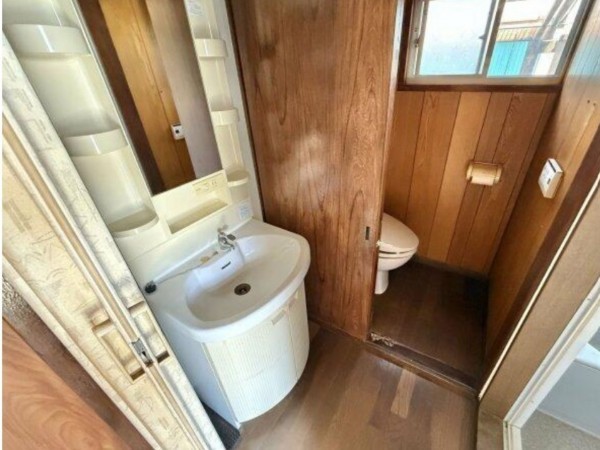 甲府市中小河原町、中古一戸建ての画像です