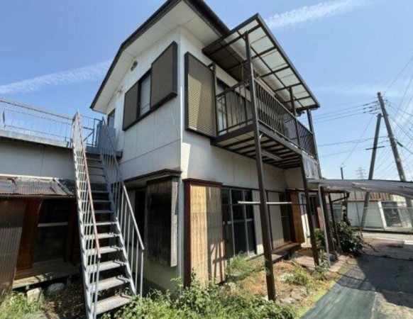 甲府市中小河原町、中古一戸建ての画像です