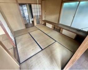 甲府市羽黒町、中古一戸建ての画像です