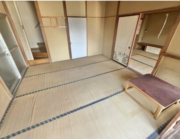 甲府市羽黒町、中古一戸建ての画像です