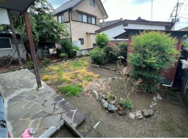 甲府市岩窪町、中古一戸建ての画像です