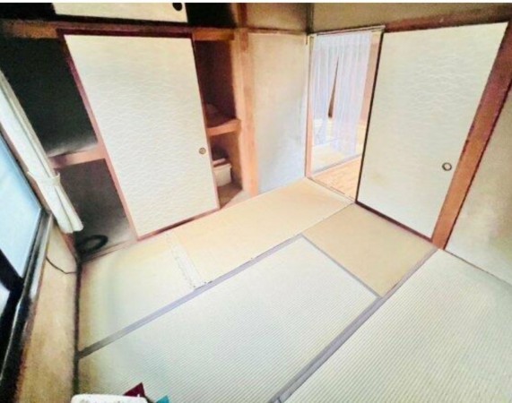 甲府市岩窪町、中古一戸建ての画像です