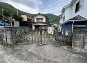 甲府市羽黒町、中古一戸建ての画像です