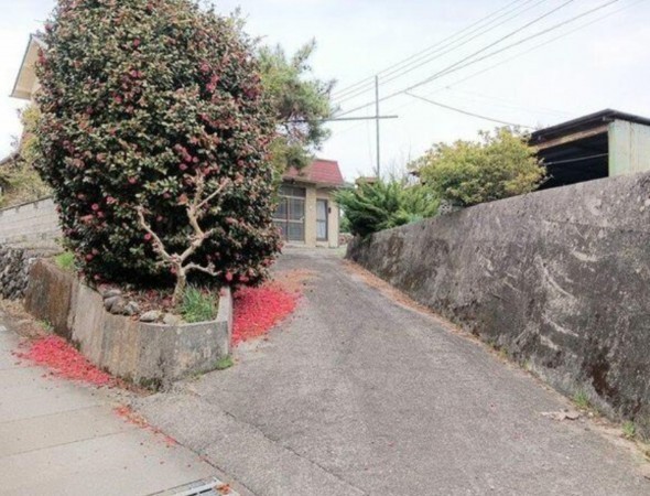 甲斐市宇津谷、中古一戸建ての画像です