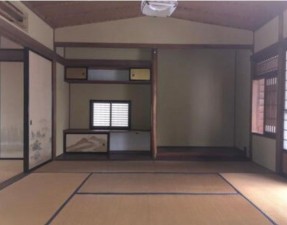 甲府市古府中町、中古一戸建ての画像です