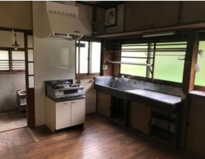 甲府市古府中町、中古一戸建ての画像です