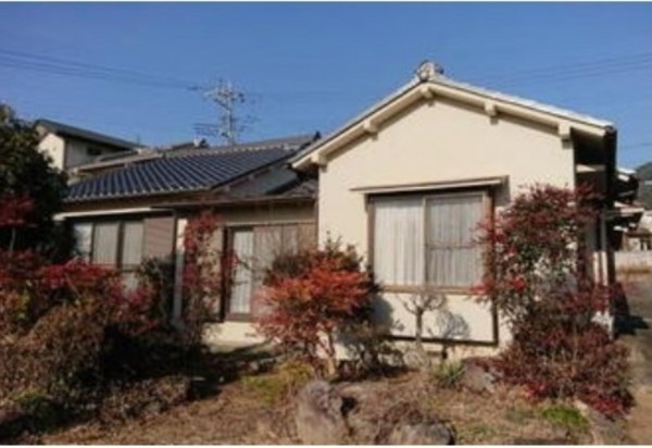 甲府市古府中町、中古一戸建ての画像です