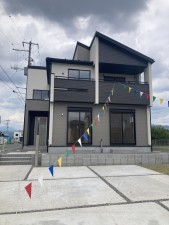 甲府市上今井町、新築一戸建ての画像です
