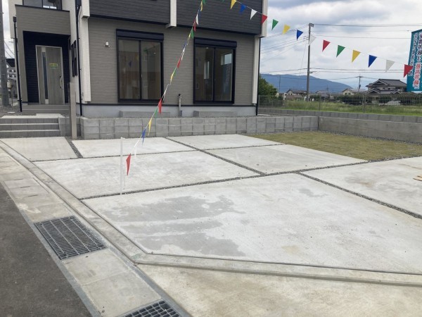 甲府市上今井町、新築一戸建ての画像です