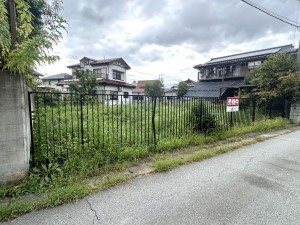 甲府市国母、土地の画像です