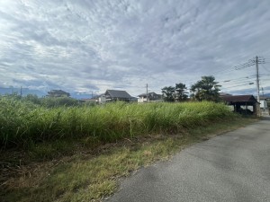 中央市乙黒、土地の画像です