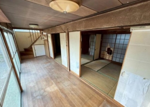 甲府市里吉、中古一戸建ての画像です