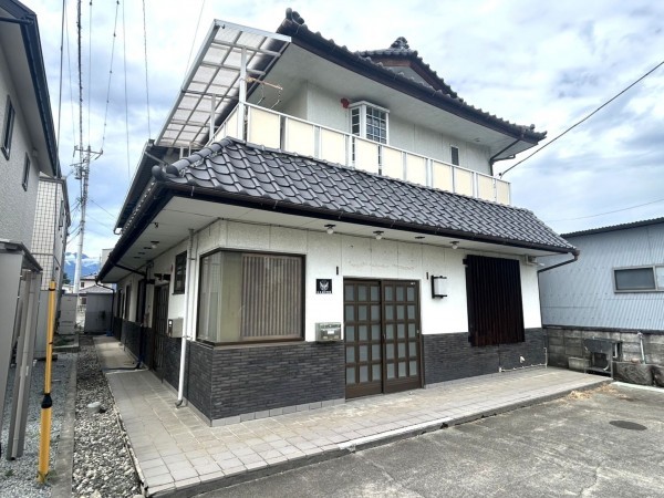 甲斐市中下条、中古一戸建ての画像です