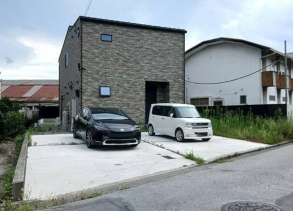 甲府市伊勢、中古一戸建ての画像です