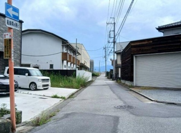 甲府市伊勢、中古一戸建ての画像です