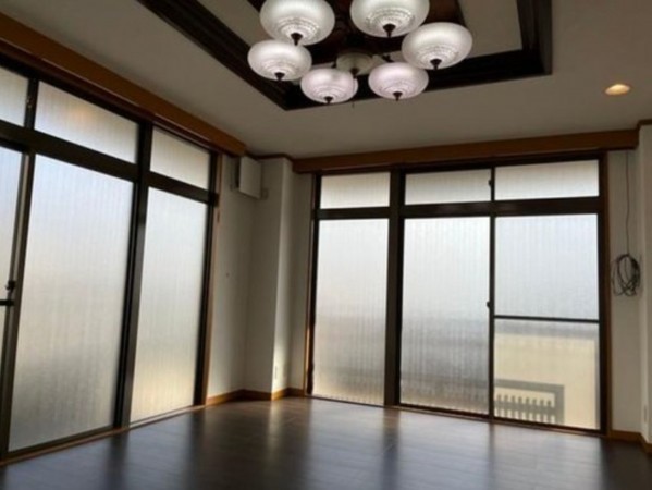 甲府市塩部、中古一戸建ての画像です