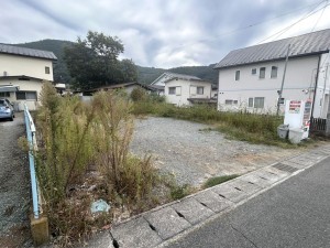 甲府市古府中町、土地の画像です