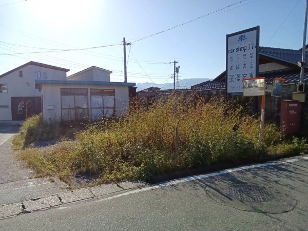 甲府市上曽根町、土地の画像です