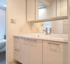 甲府市丸の内、マンションの画像です